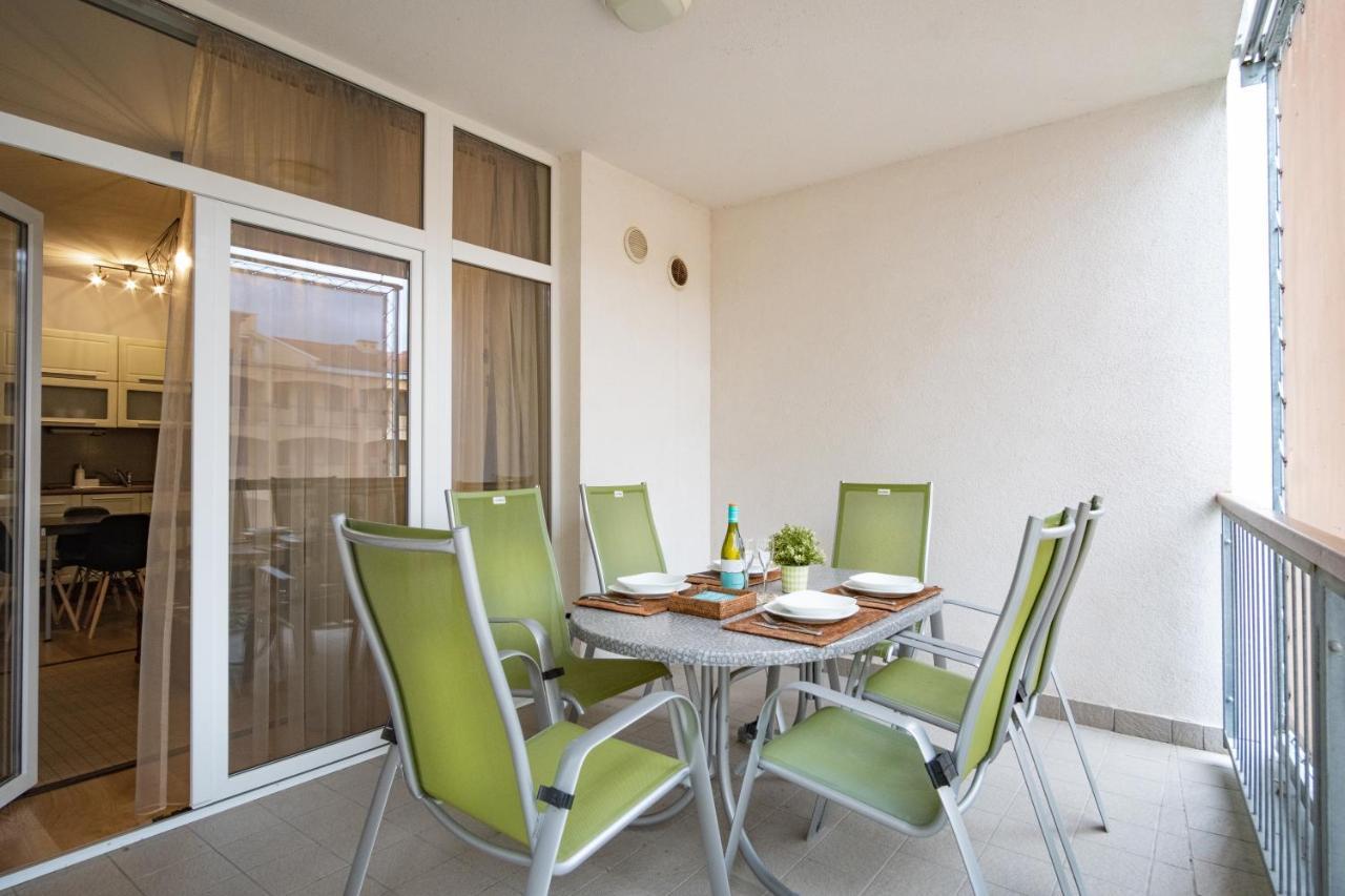 Mf Villa Azur Wellness Apartment Siofok Exterior photo
